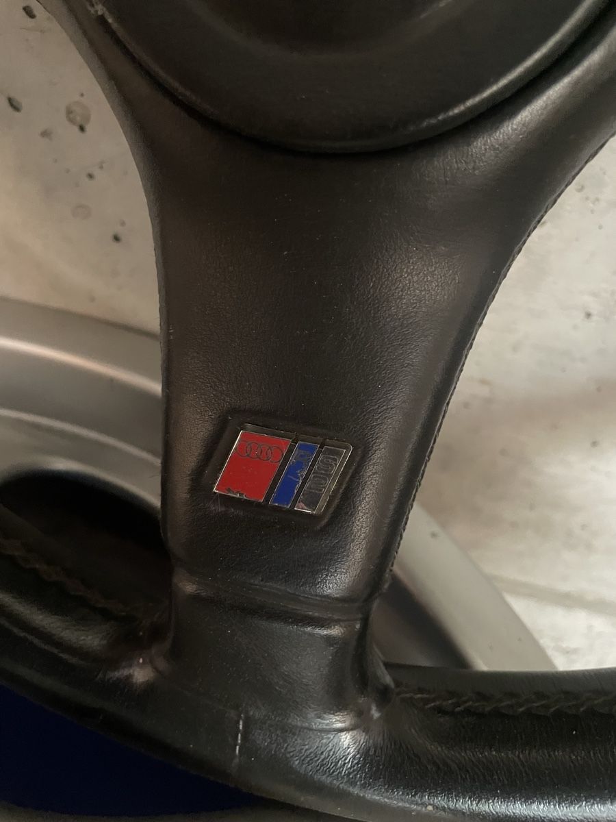 Audi Tutti pezzi di ricambio auto: Original Leder-Sportlenkrad Audi RS2 – Usato da Buchs SG venduto da Tomxxx 1