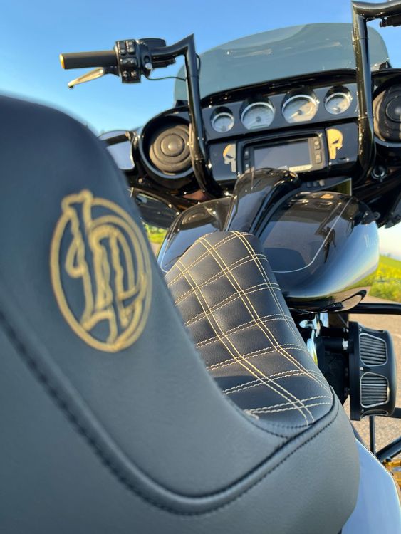 Harley-Davidson Touring: Harley Davidson Street Glide Special ABS Performance Bagger – Usato da Anglikon venduto da an-dee 3