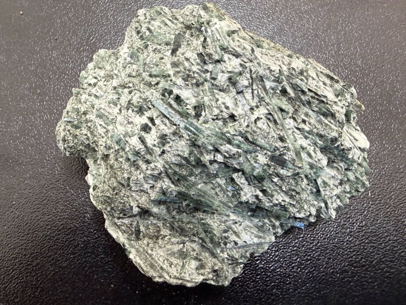 Minéraux & Lithothérapie: Actinolite, Namibia (3.22) – Neuf (Voir description) à Muri b. Bern par Gemmes