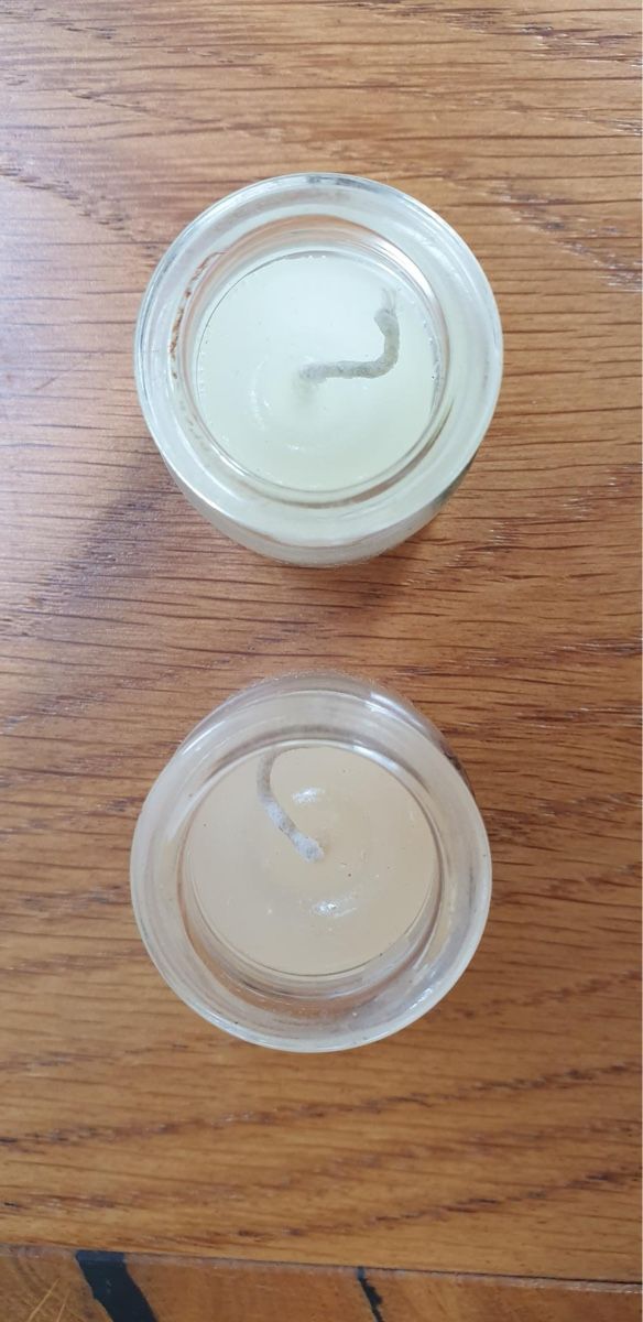 Candele: 2 Mini Kerzen in Korkgläschen mit Blumenmuster – Usato da Frauenfeld venduto da jar_cb6p 1