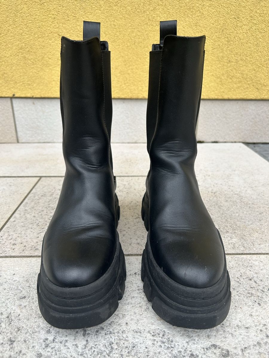 Bershka Scarpe da donna: Black boots – Nuovo (secondo la descrizione) da Arzo venduto da val_55vd 1