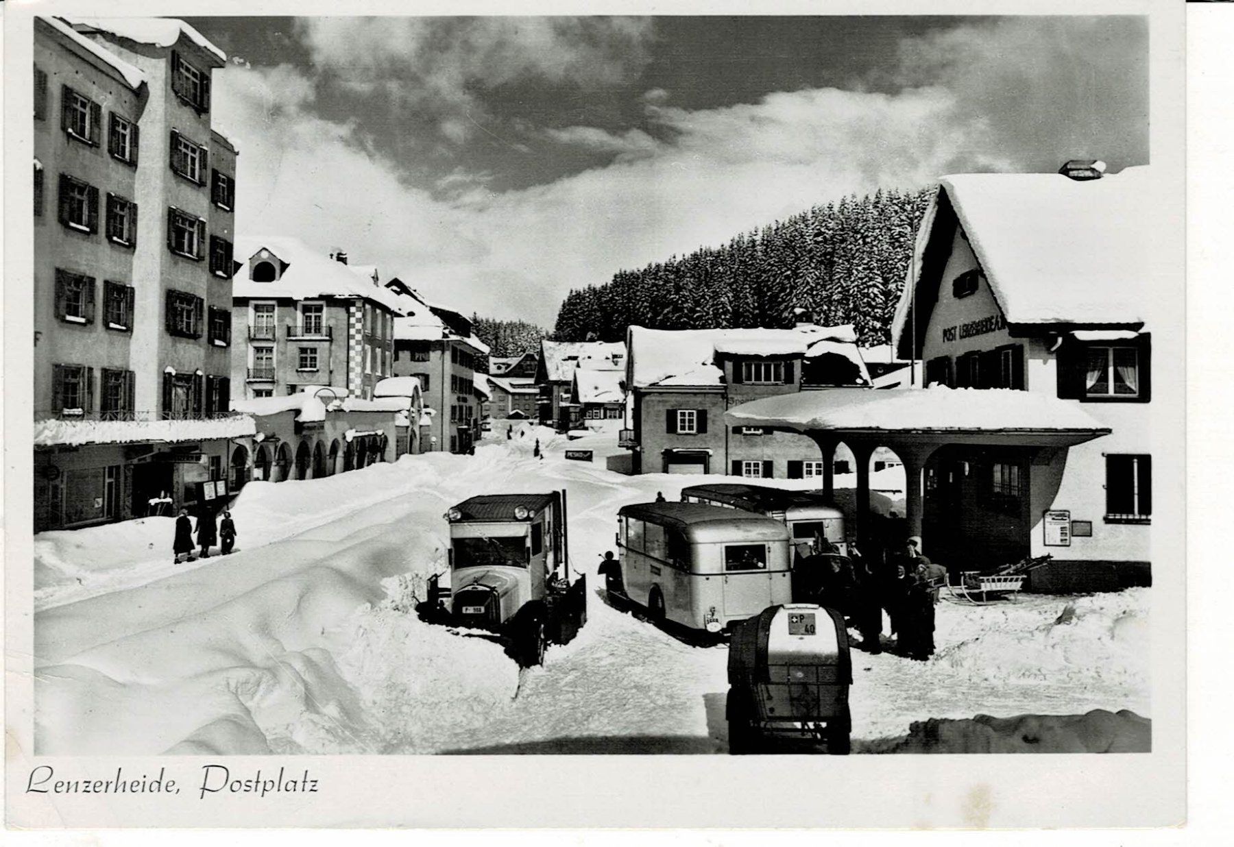 Ansichtskarten: LENZERHEIDE Postplatz mit Postauto's GR gel. 1949! – Gebraucht aus Hergiswil NW von Kartenfrau