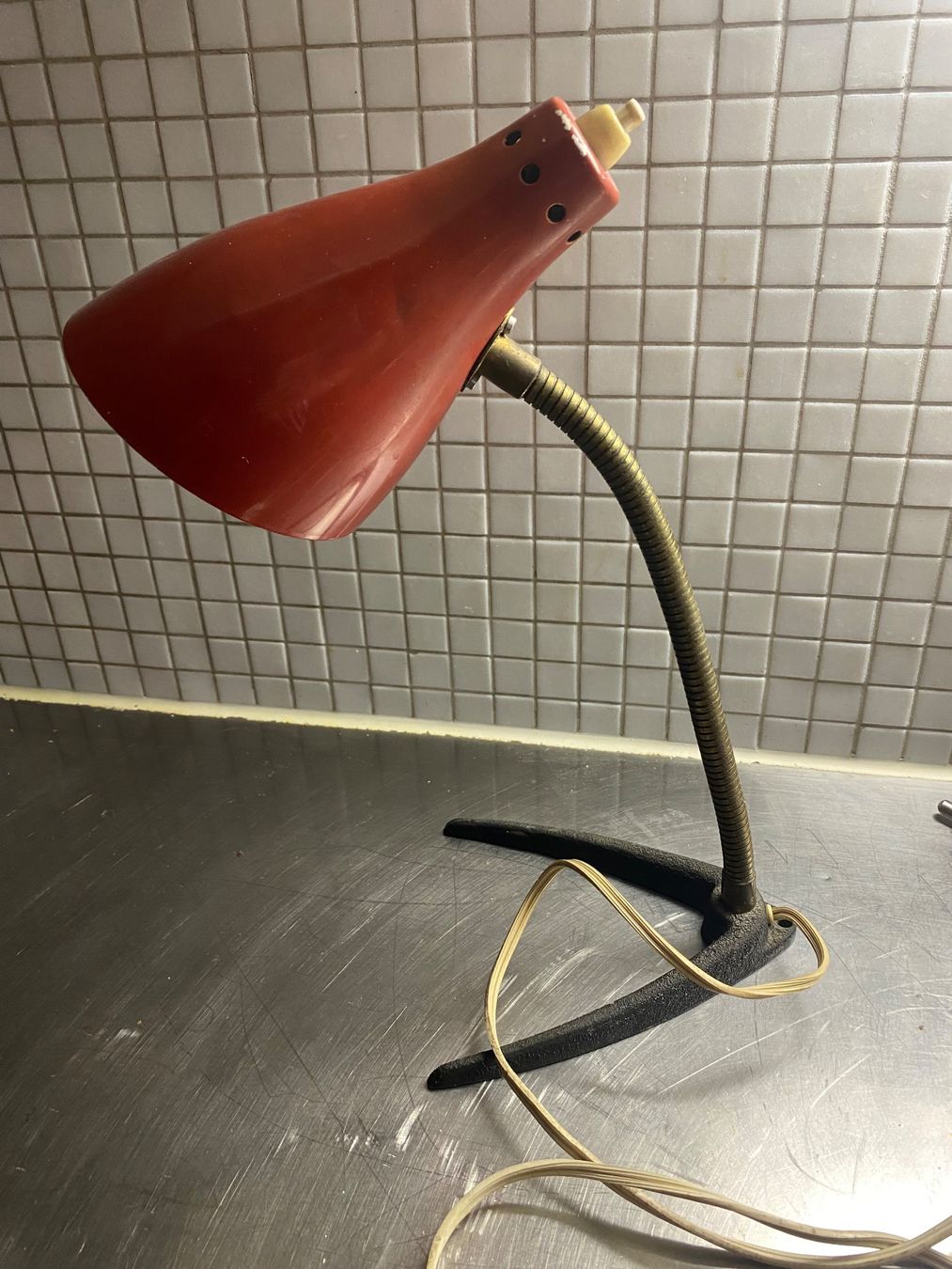 Lampen: Krähenfuss Leuchte 50er cocotte Leuchte – Gebraucht aus Solothurn von BORGHAGEN