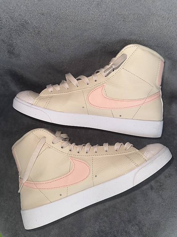 Scarpe da donna: Nike Blazer Mid 77 Damen  Grösse 39 – Usato da Münchenstein venduto da lil_29nm