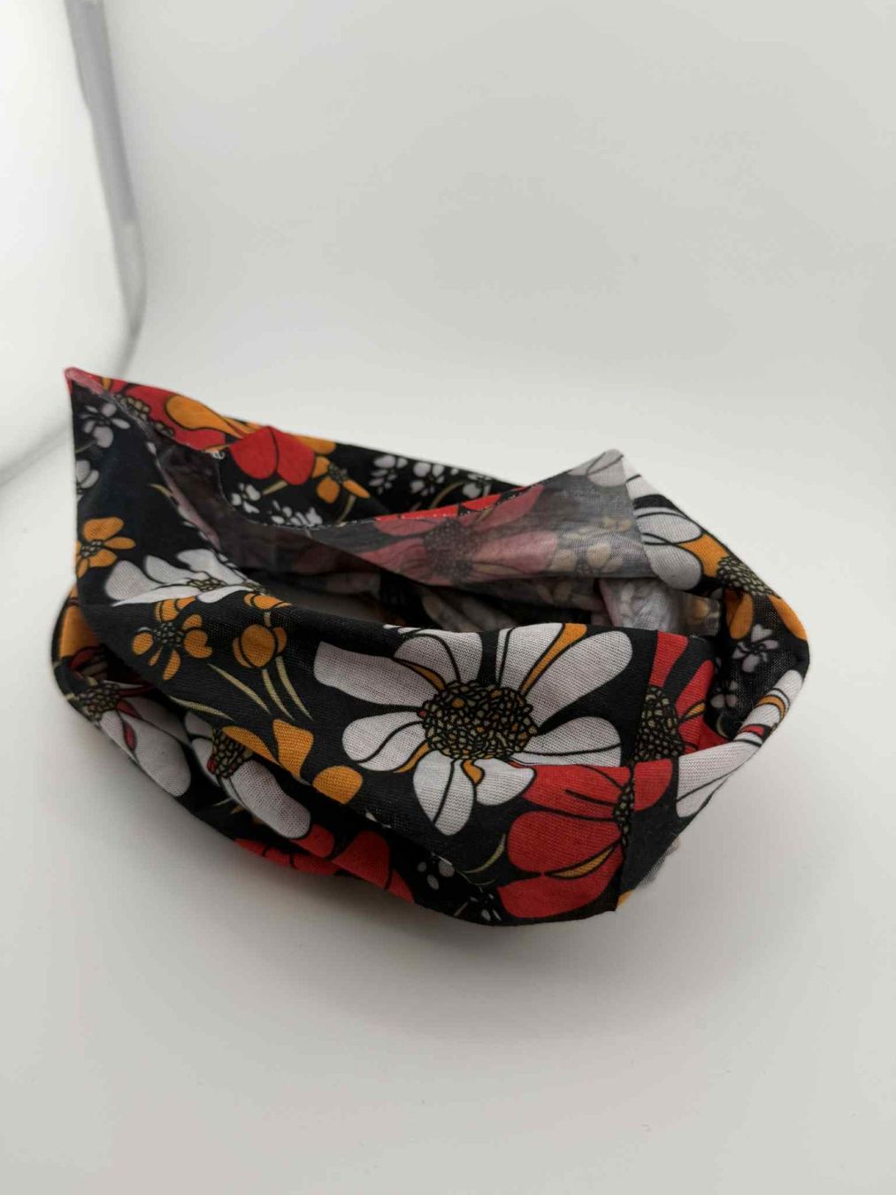 Foulard & Sciarpe: Schöner Blumenschal neu🌸 – Nuovo e nell'imballaggio originale da Riehen venduto da edu_92w7 4