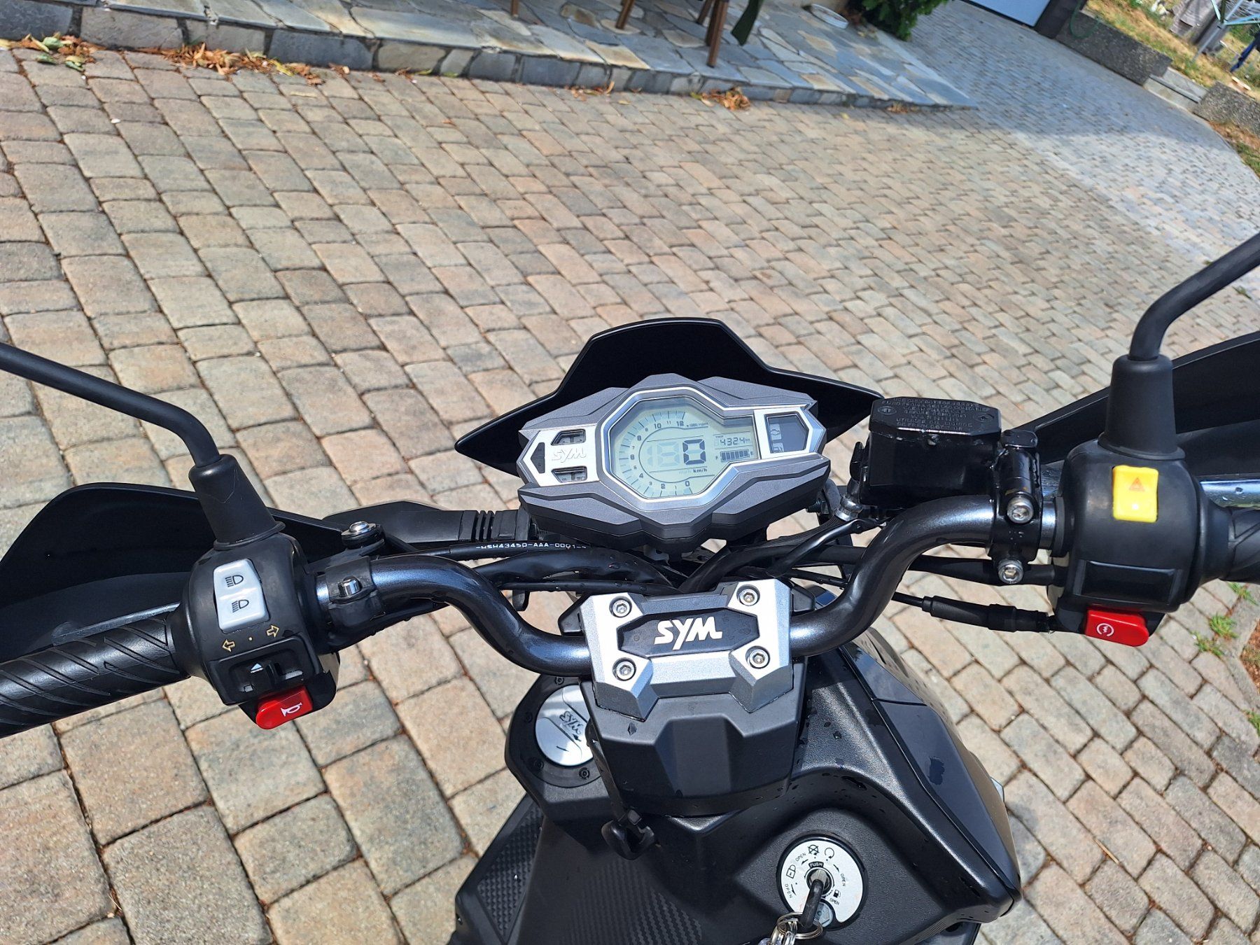 Scooters: Roller Kleinmotorrad – D'occasion à Eptingen par Bobbl1 1