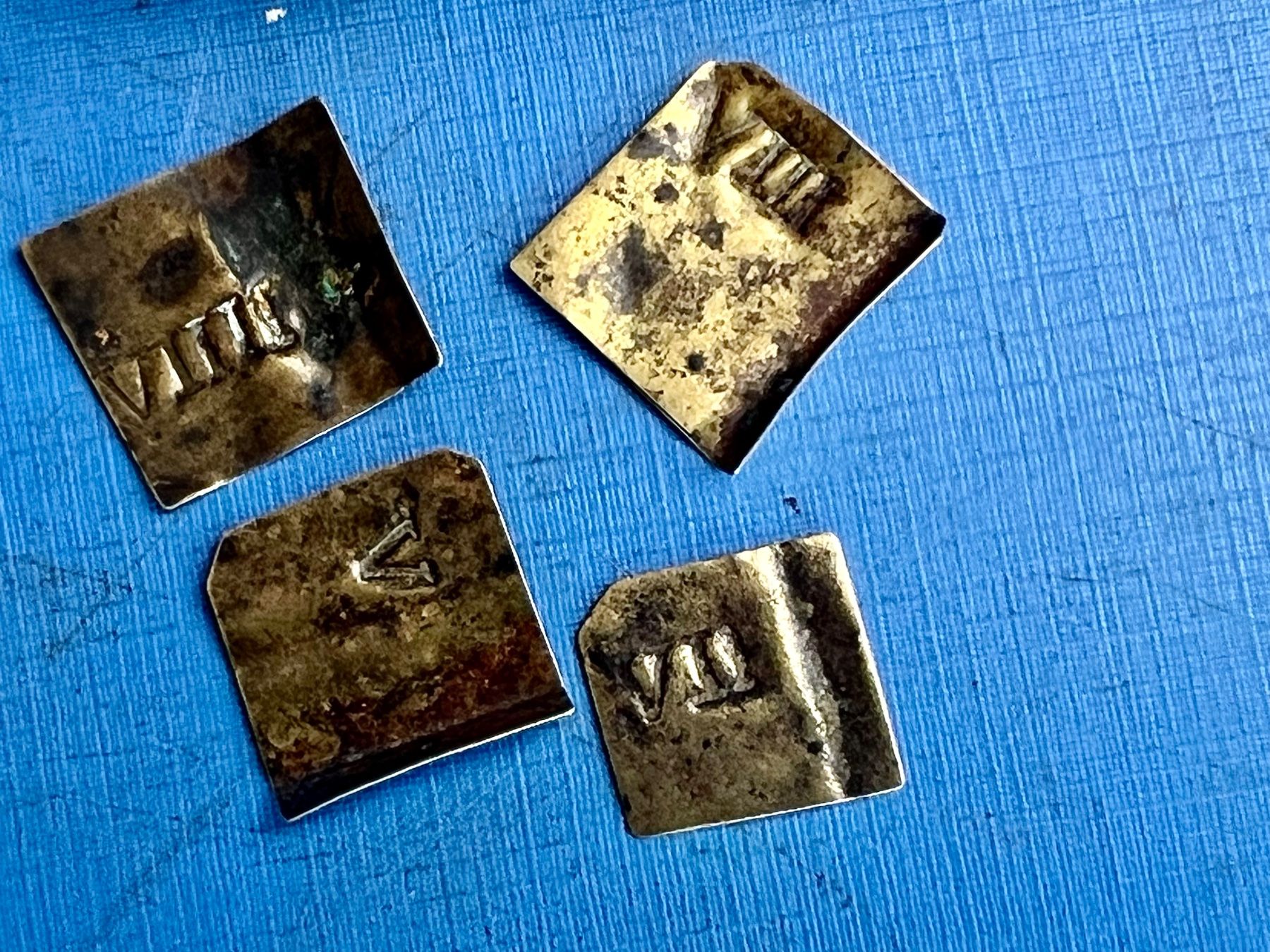 Waagen und Gewichte: 8 prächtige antike Apothekergewichte Messing oder Bronce – Gebraucht aus Unterengstringen von Gustav03 3