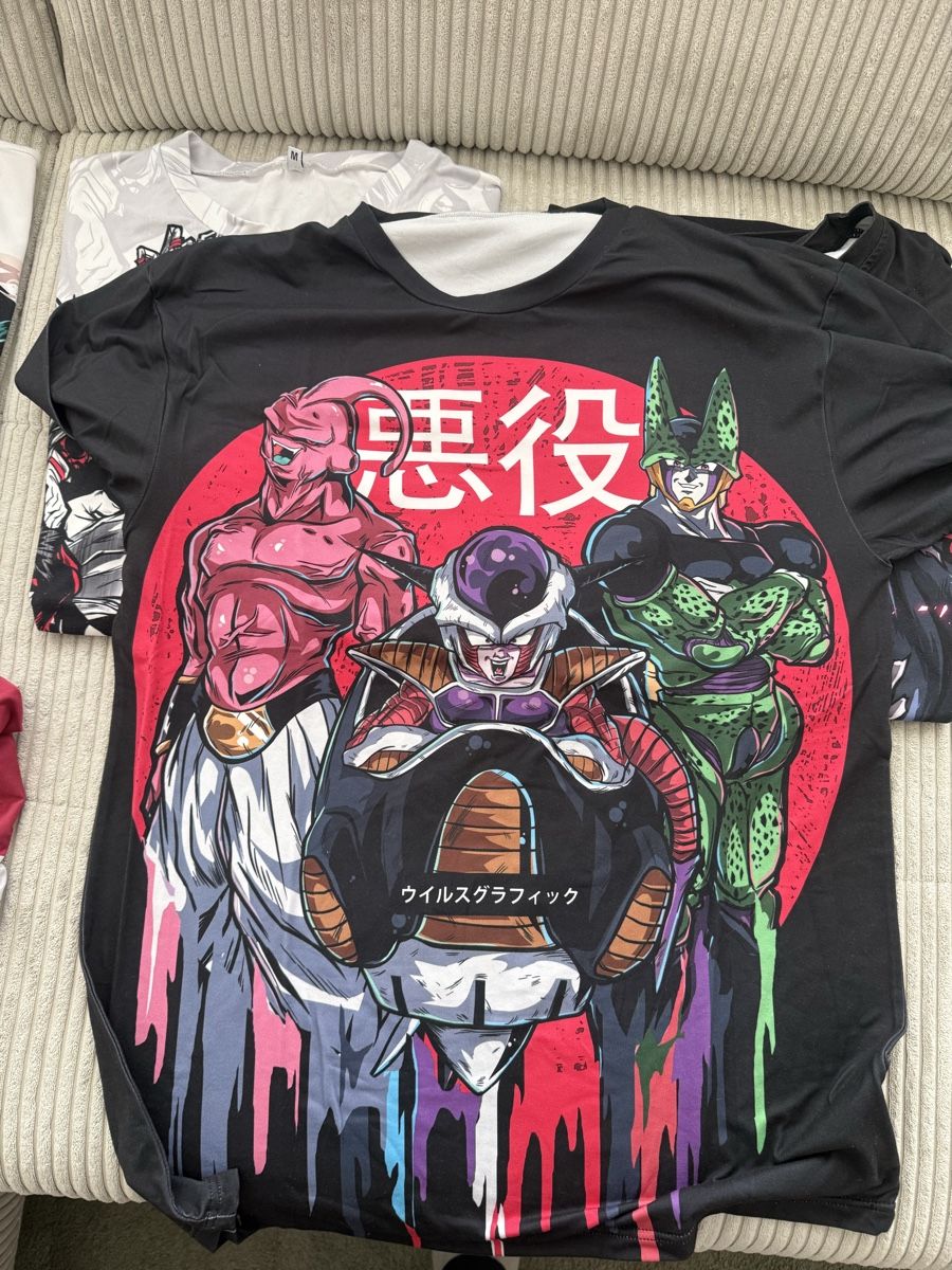 T-shirt: Anime Shirts, Hemden, Merchandise – Nuovo (secondo la descrizione) da Oftringen venduto da saitama95 8