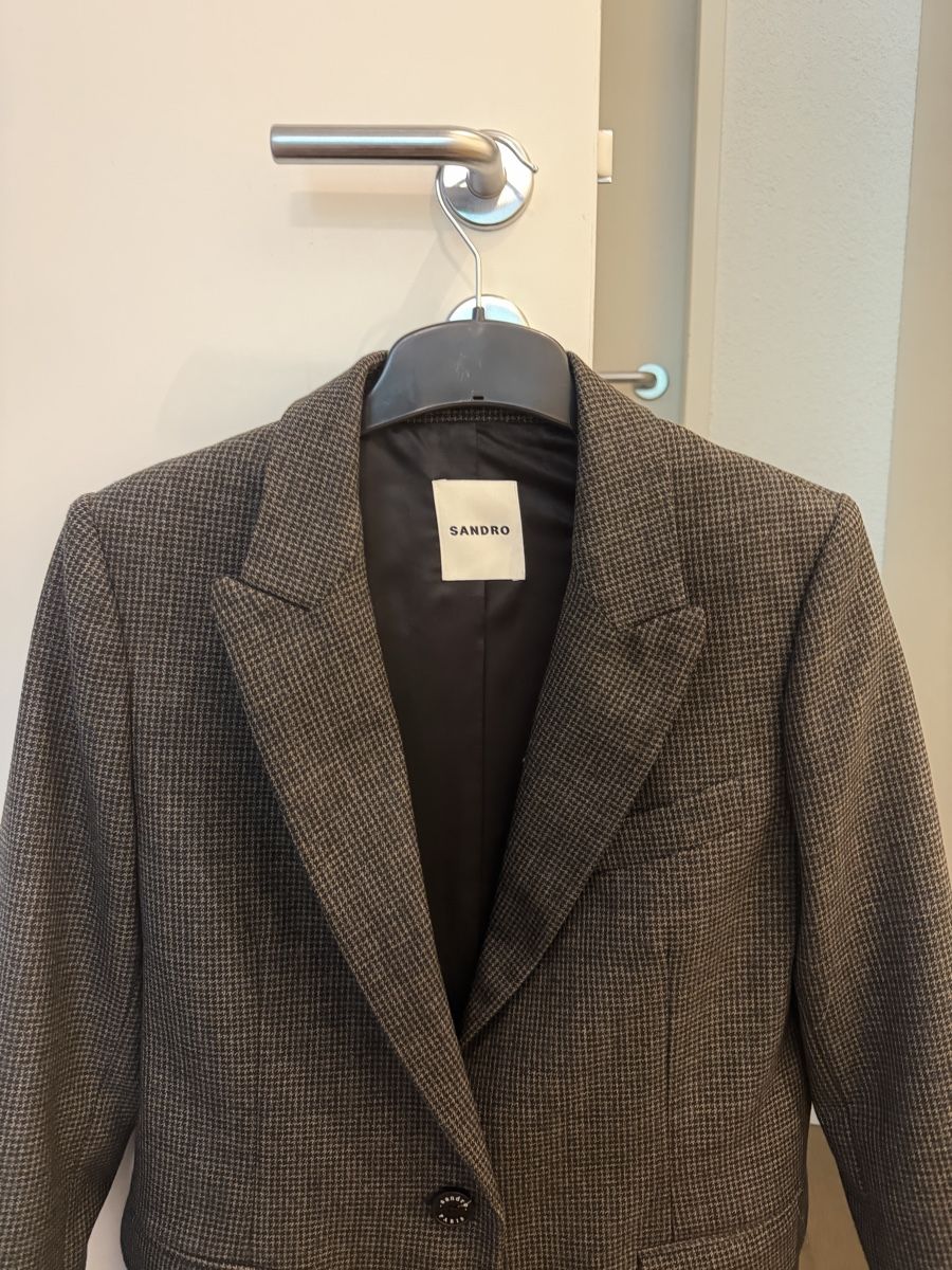 Sandro Giacche: Stylish Sandro Blazer Gr 36 – Nuovo (secondo la descrizione) da Zürich venduto da gondeli2012 2