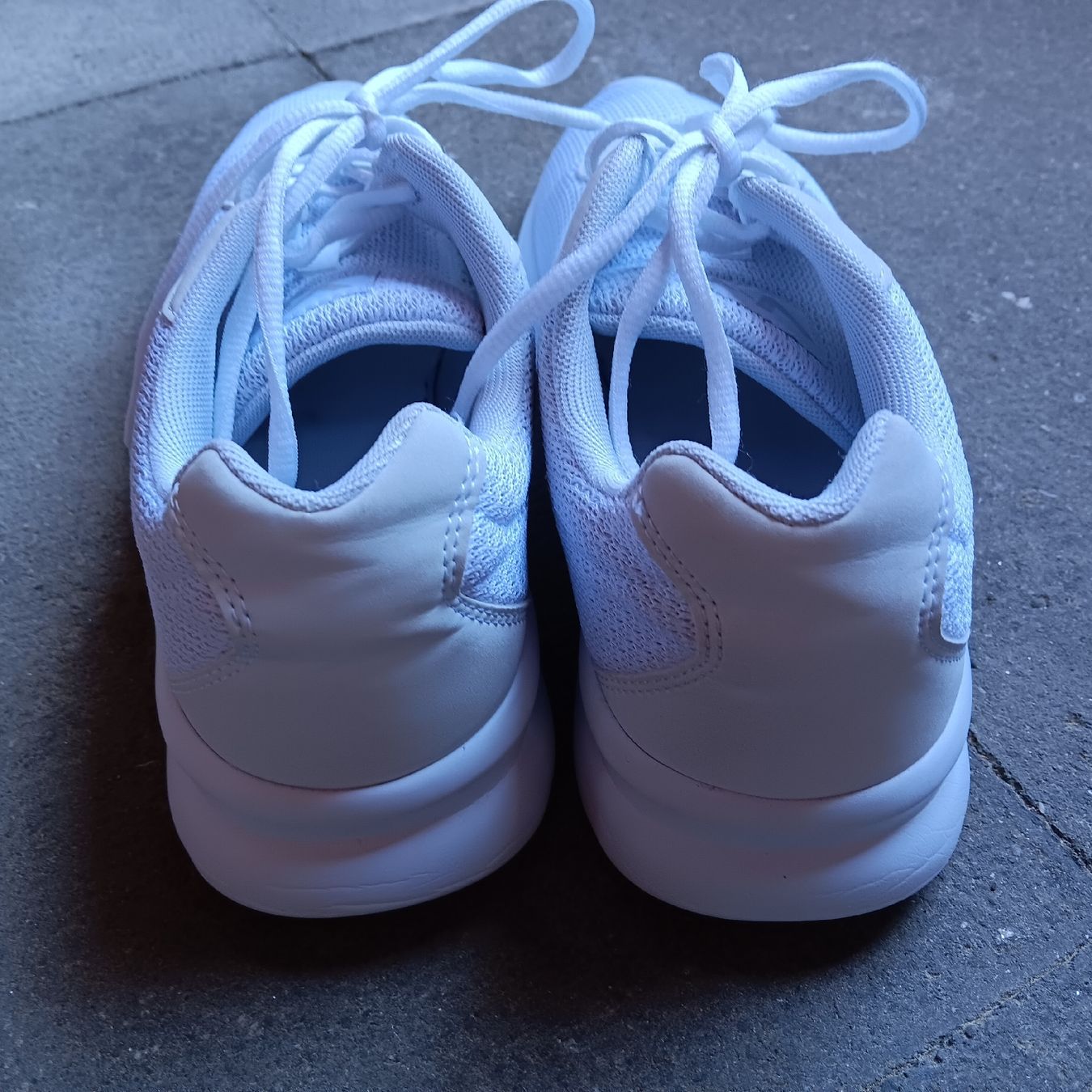 Scarpe da uomo: Vty Turnschuhe Sneaker weiss Grösse 45 – Usato da Chur venduto da chr_b2cn 1