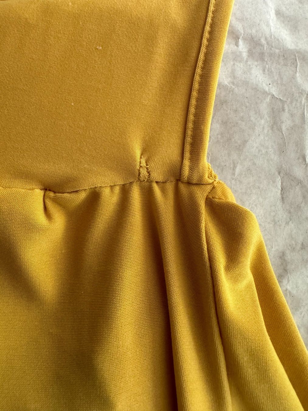 Boohoo Vestiti: Boohoo taille 36 - Robe longue dos nu jaune – Usato da Genève venduto da Reveur 6