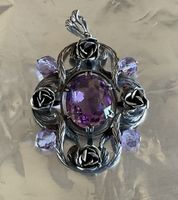 Antiker grosser Silberanhänger mit echten Amethysten & Rosen