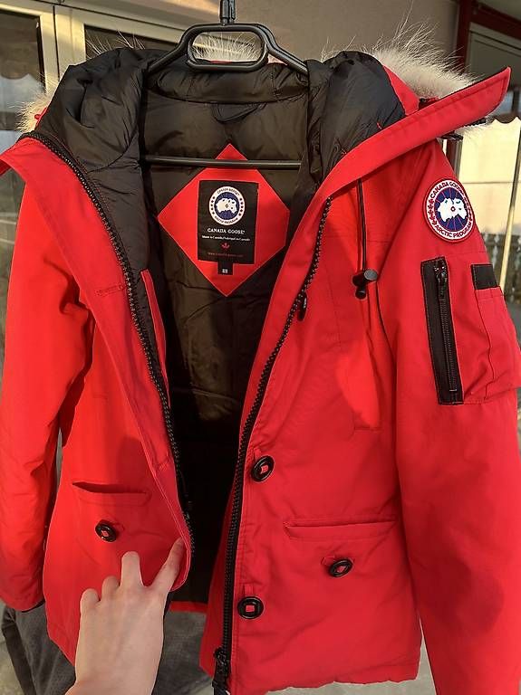 Giacche: Canada Goose Jacke Gr. M – Usato da Niederbuchsiten venduto da idontknow.