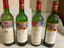 Chateau Mouton Rothschild 1975 und 1987 Wein Flaschen
