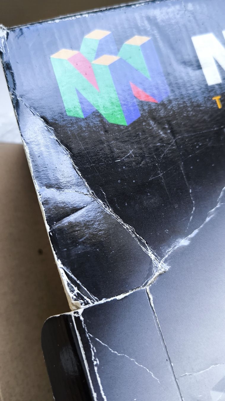 Nintendo Console: Console Nintendo 64 OVP + Super Mario World – Usato da St-Prex venduto da Deetouch 8