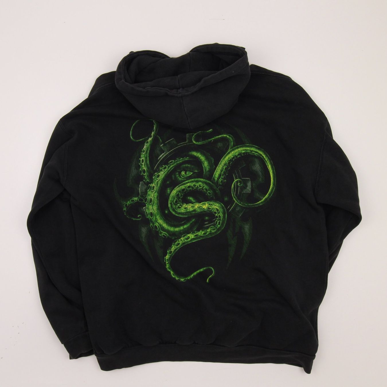 Maglioni & Felpe: Biohazard Hoodie – Usato da Bern venduto da Padeeeh 1