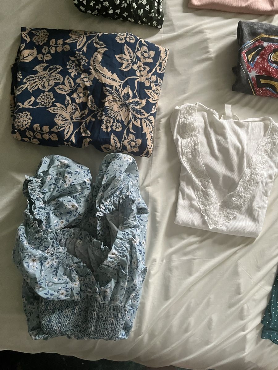 Lotti di vestiti: Großes schönes Damenkleiderpaket – Usato da Hochdorf venduto da Forestgreen 7