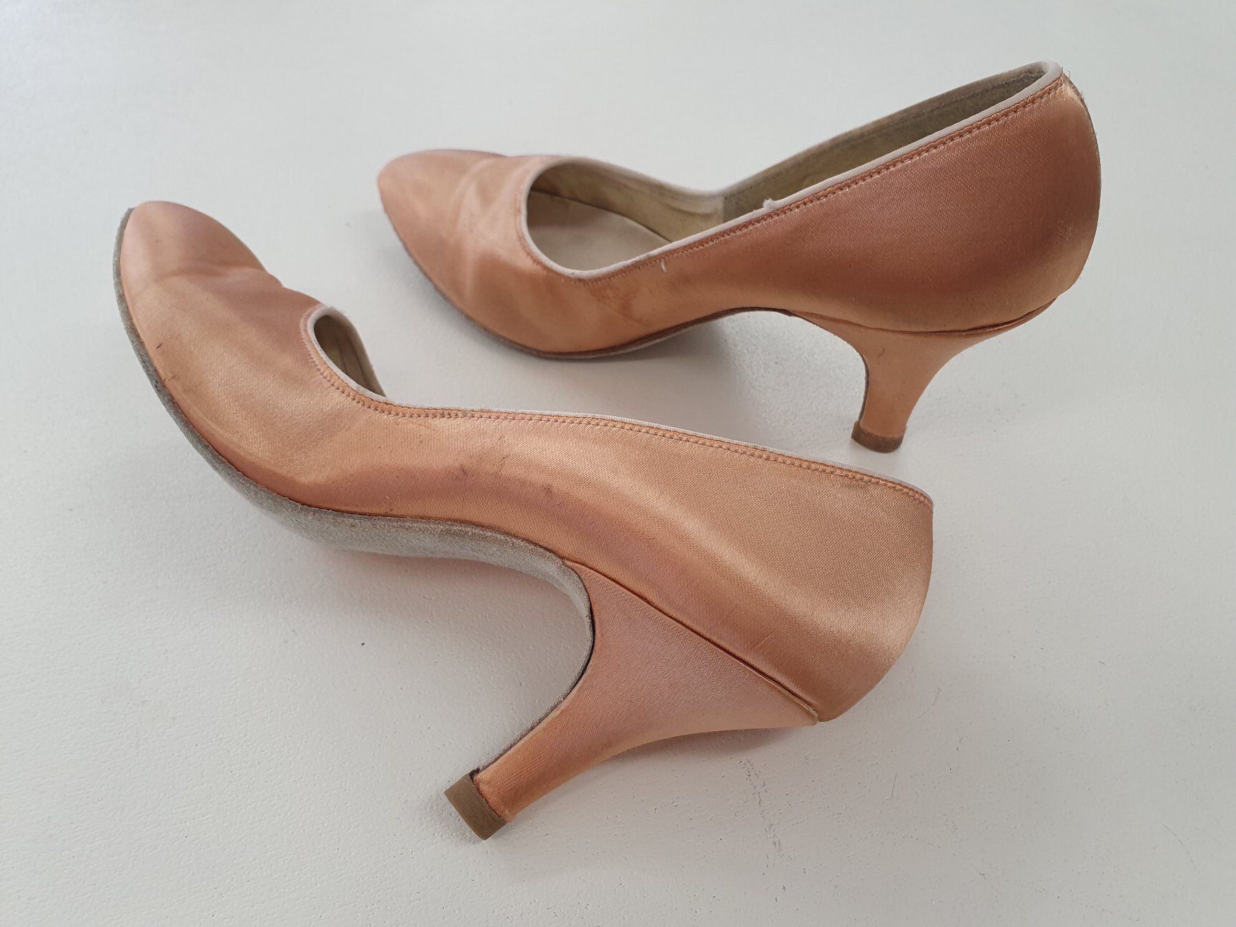 Scarpe da donna: Tanzschuhe, Standard Gr. 36 – Nuovo (secondo la descrizione) da Edlibach venduto da flairaffair