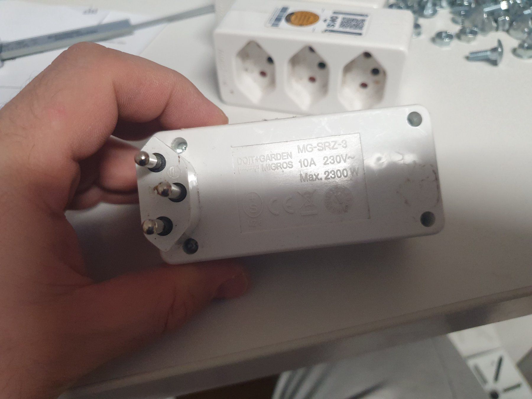 Laufwerke & Adapter: Mehrfachadapter Mehrfachstecker Abzweigstecker 3xT13 – Gebraucht aus Zürich von Alibaba1234 2