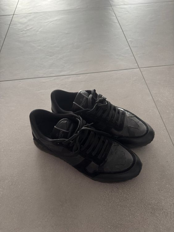 Valentino Garavani Rockstud Sneaker, Grösse 44 (Usato) a