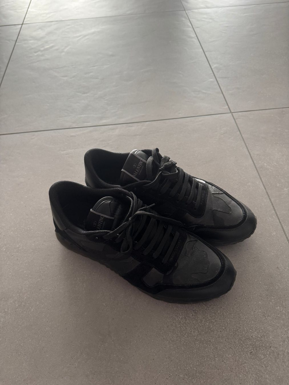 Valentino Scarpe da uomo: Valentino Garavani Rockstud Sneaker, Grösse 44 – Usato da Kleindöttingen venduto da Kimbo93