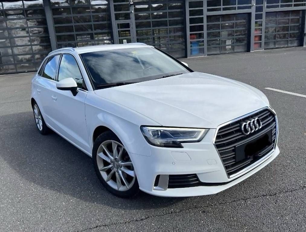 Audi Automobili: Audi A3 1.5 TFSI  Sport – Usato da Thun venduto da LadiP 1