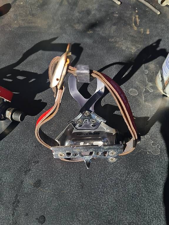 Pezzi di ricambio: Shimano 105 PD-1050 mit toe clip – Usato da Urtenen-Schönbühl venduto da pasc_000 2