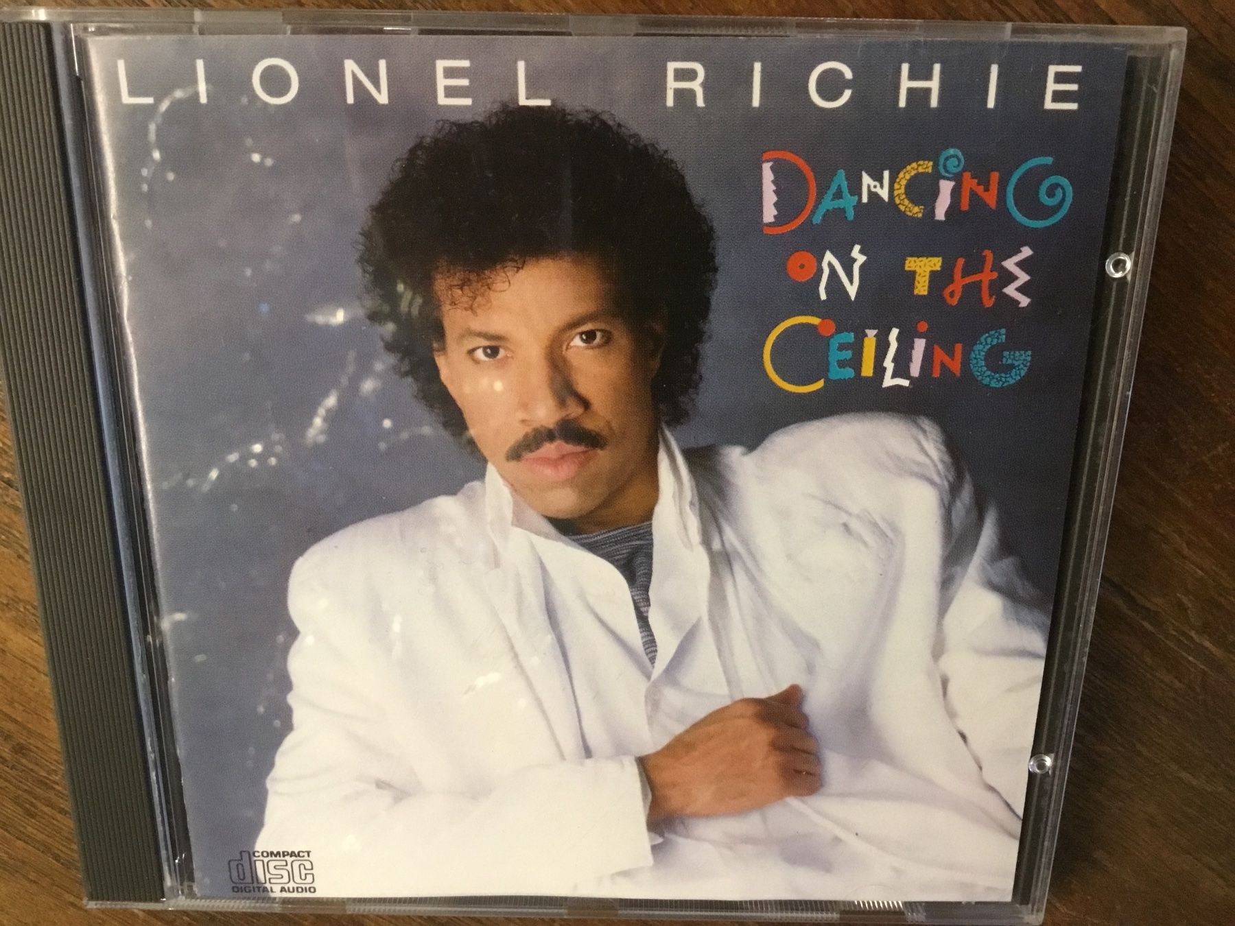 CD: Lionel Richie - Dancing On The Ceiling CD, o – Usato da Thierachern venduto da sweden08