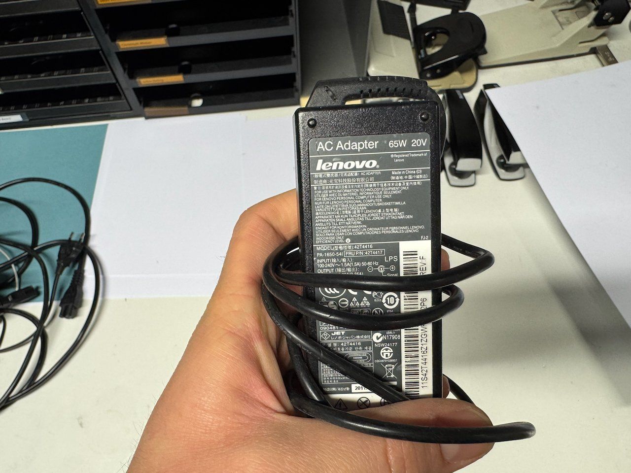 Caricabatterie: Lenovo Netzteil 65W – Usato da Frauenfeld venduto da cinque