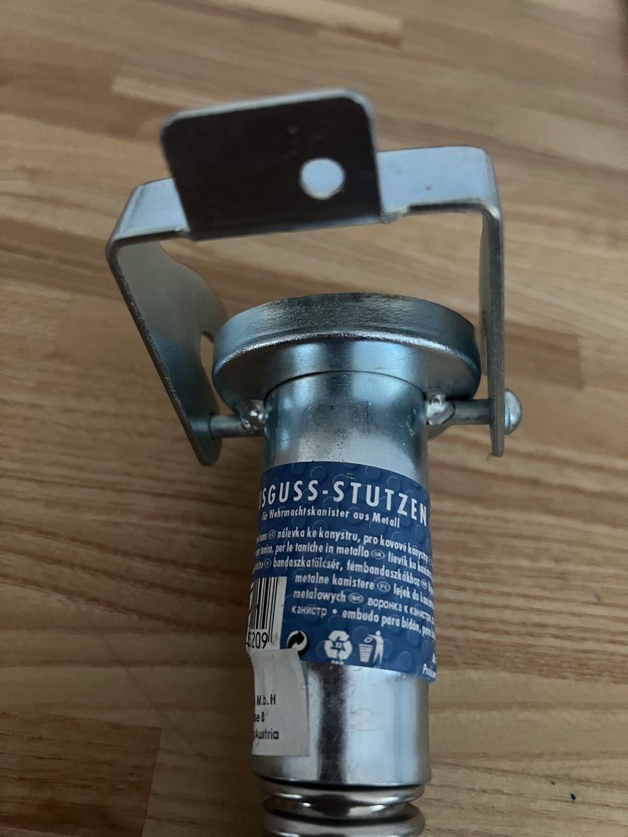 Alle Werkzeuge: Giess-Stutzen mit flexibler Lnge, Rinder Qualitt 48 – Neu und originalverpackt aus Wettingen von Kawasaki987 1