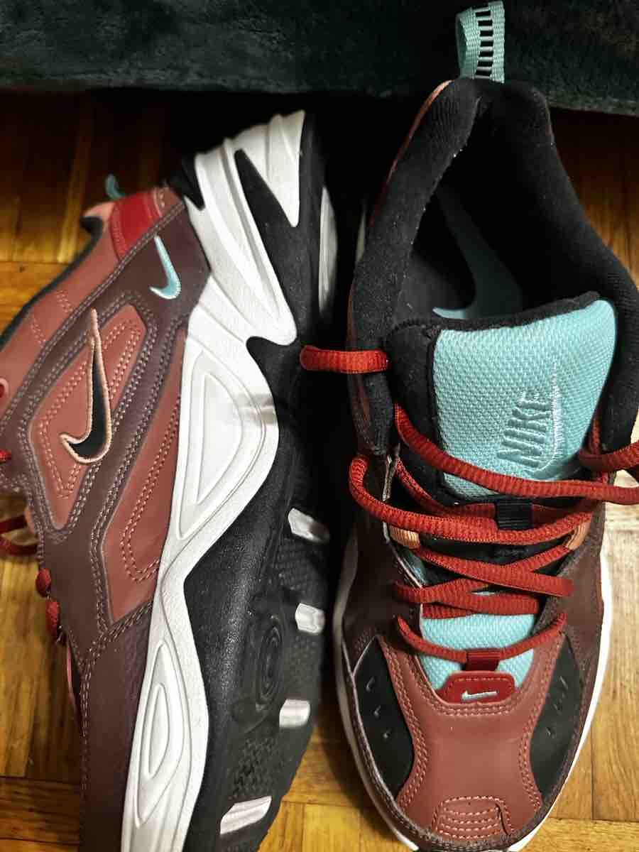 Nike Scarpe da uomo: Baskets Nike multicolores état d'usage – Usato da Puidoux venduto da jel_crq6