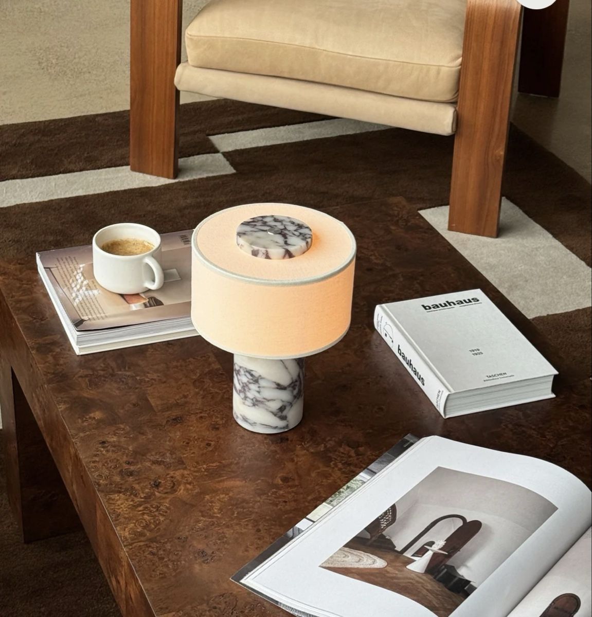 Lampade: Viola Marble Portable Table Lamp – Nuovo (secondo la descrizione) da Horgen venduto da IRG_88 1