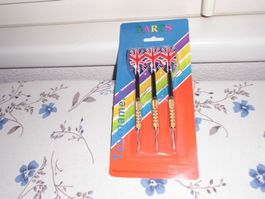 3 Darts, neu und originalverpackt, mit Union Jack Motiv