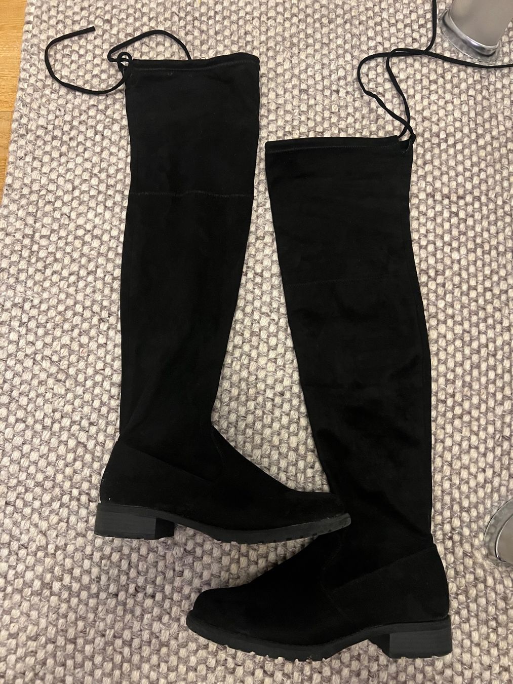 Scarpe da donna: Schwarze Overknee Stiefel, Gr. 39 – Usato da Wetzikon ZH venduto da sar_vnk8
