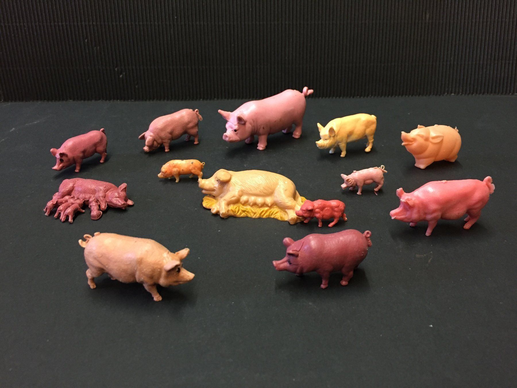 Giocattoli: 13 Schweinfiguren – Usato da Schaffhausen venduto da vintageville 2