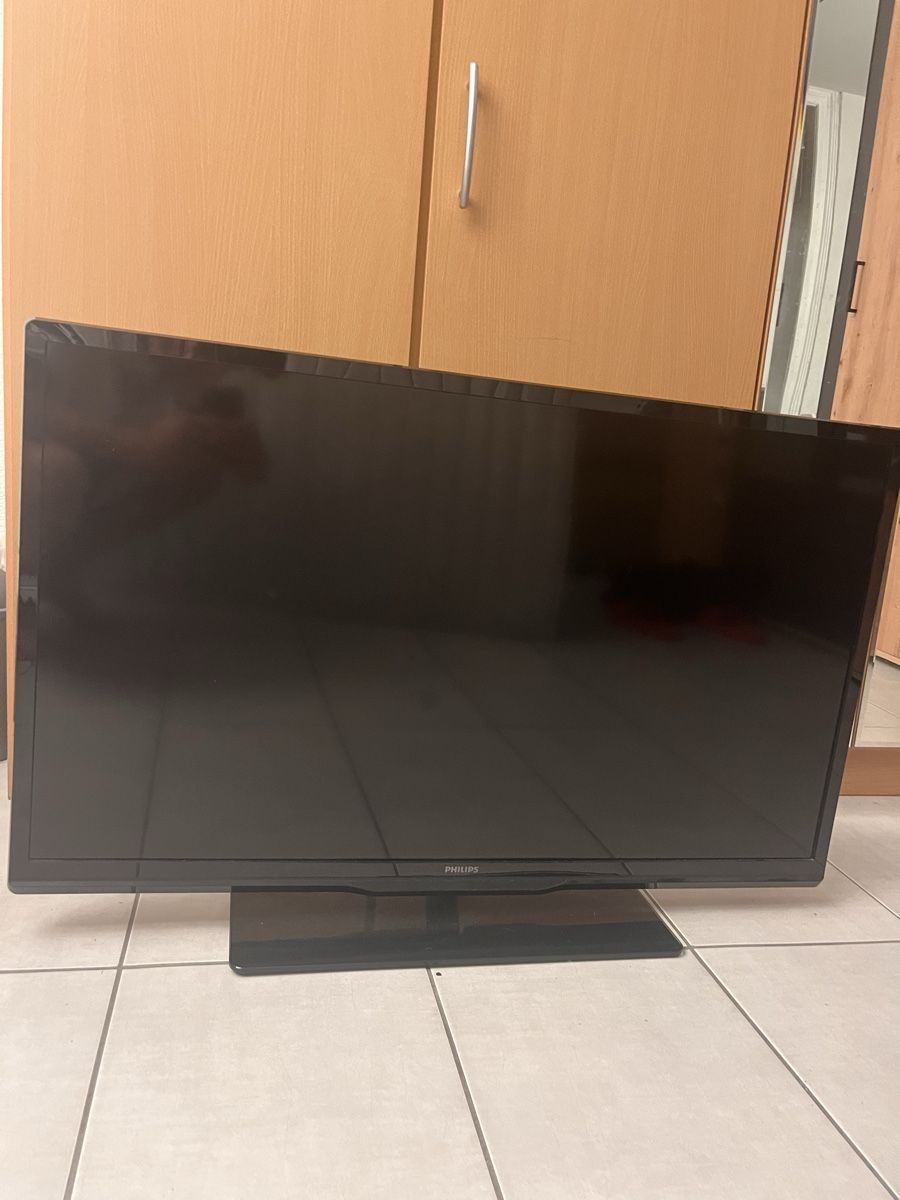 Televisori: Philips Television 42 inch used – Usato da Neuhausen venduto da jul_6tv8 1