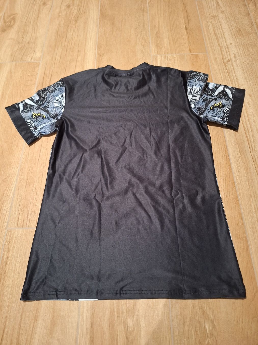 Maillots de corps & Pantalons: Brasilien Trikot Grösse L – Neuf avec emballage d'origine à Niederwil SG par rob_vz6x 1