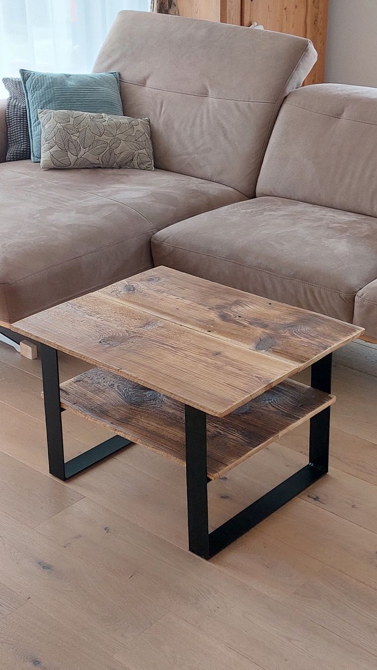 Tische: Rustikaler Couchtisch aus schönen Altholzbrettern – Neu und originalverpackt aus Egnach von Oldwoodstyle 3