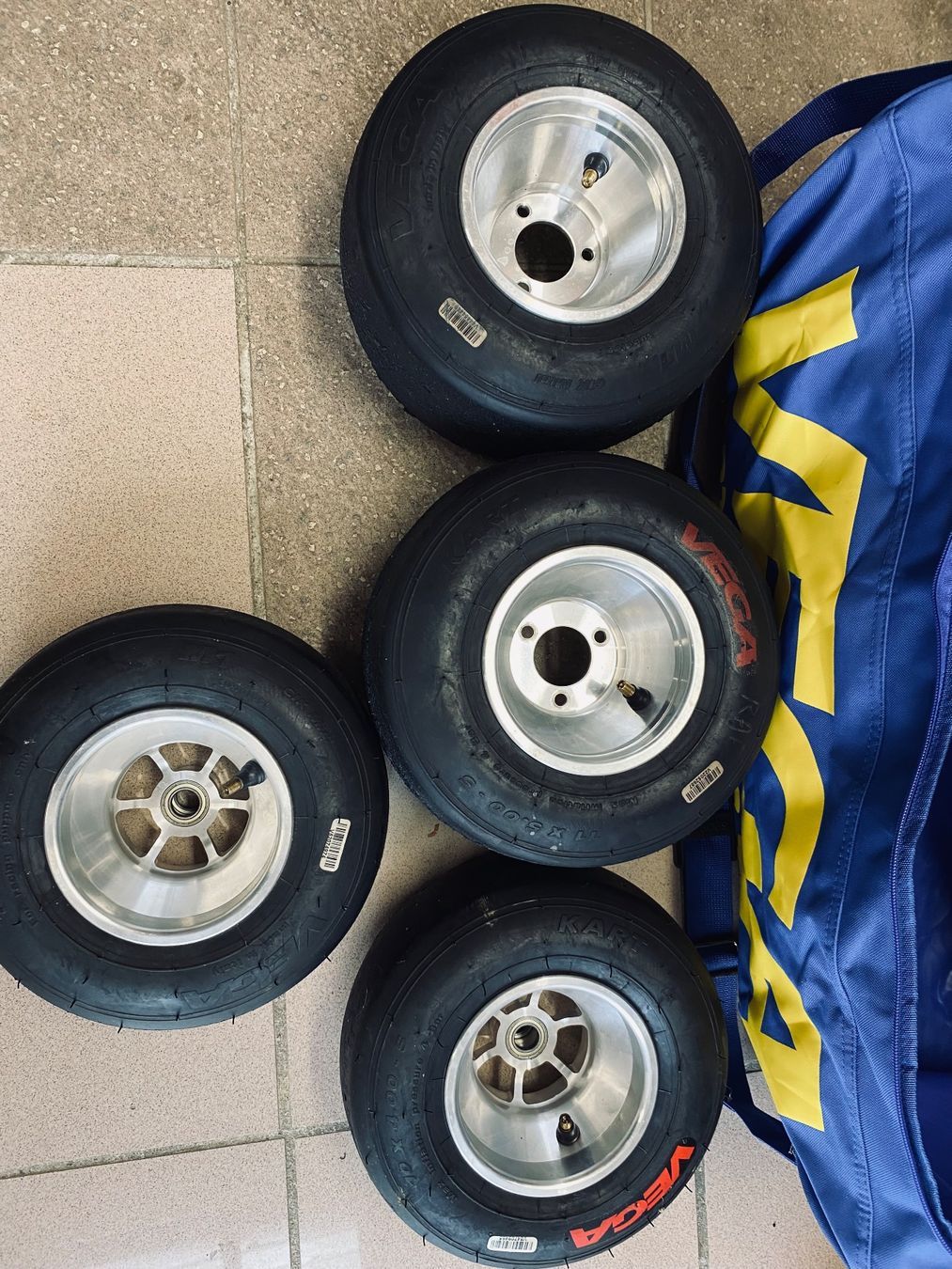Karts: Karting Roues Complète Mini + housse – D'occasion à La Roche FR par Pouchta_yqk9 1