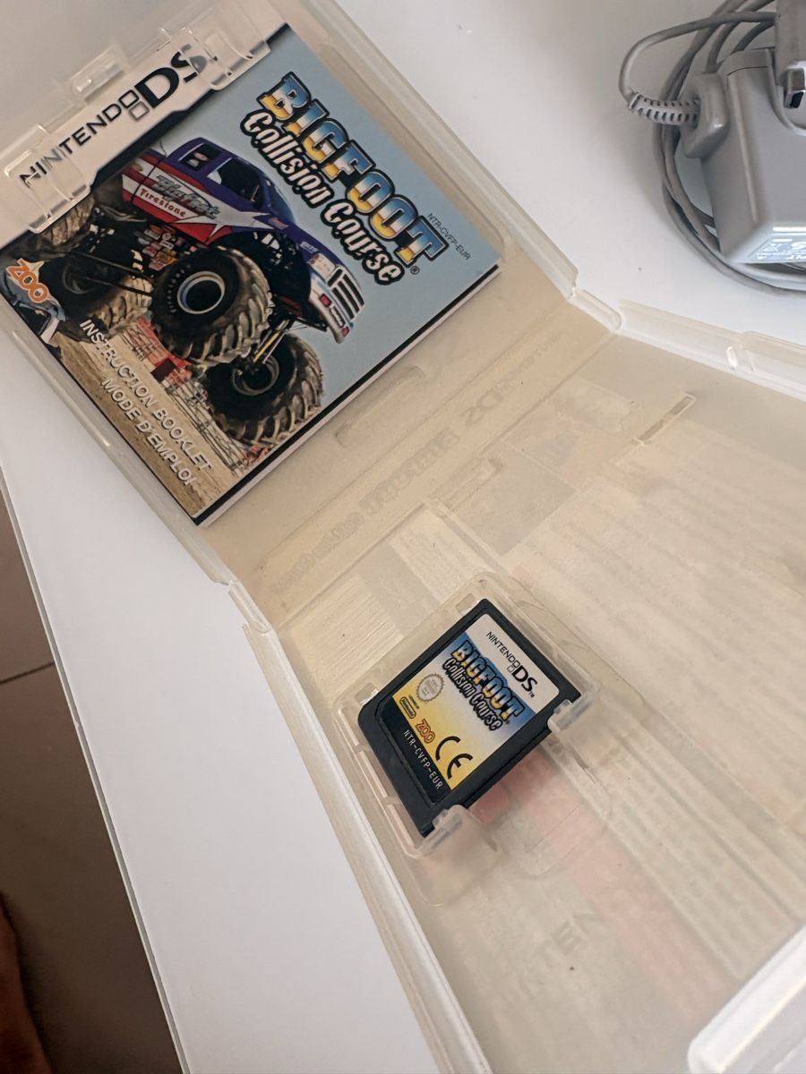 Nintendo Console: Nintendo 2ds + chargeur + 7 jeux – Usato da Dompierre FR venduto da PRiT_Madara 6