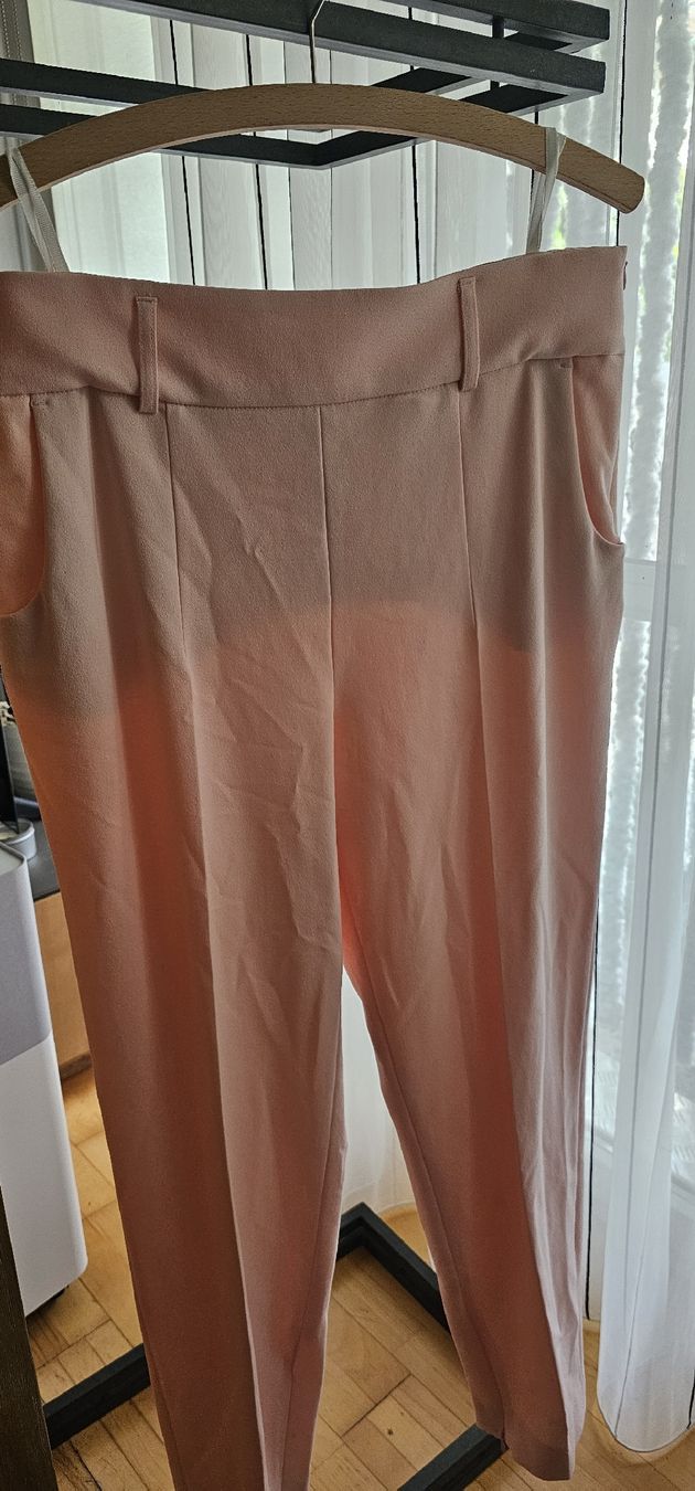 Madeleine Pantaloni: Madeleine Sommerhose, Grösse 40, hellrosa, neu – Nuovo (secondo la descrizione) da Riedikon venduto da Winter21. 1