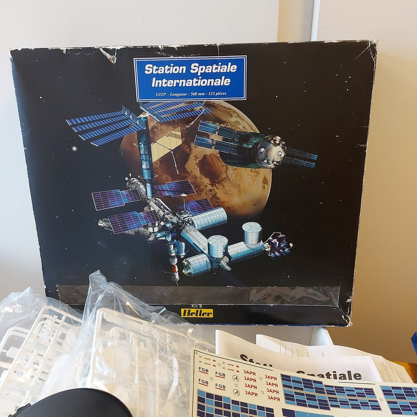 Heller Kit di modellismo & Modellini statici: Station Spatiale Internationale Heller | Nr. 60444 | 1:125 – Usato da Schlieren venduto da Norauro 1