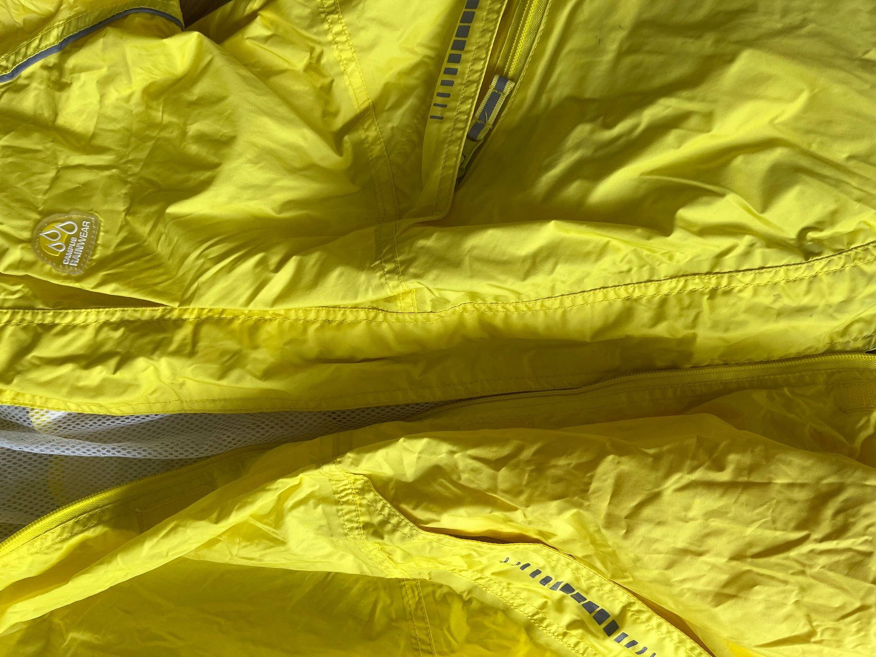 Giacche: Regenjacke gelb – Usato da Zuzwil SG venduto da dieschnellemichelle 7