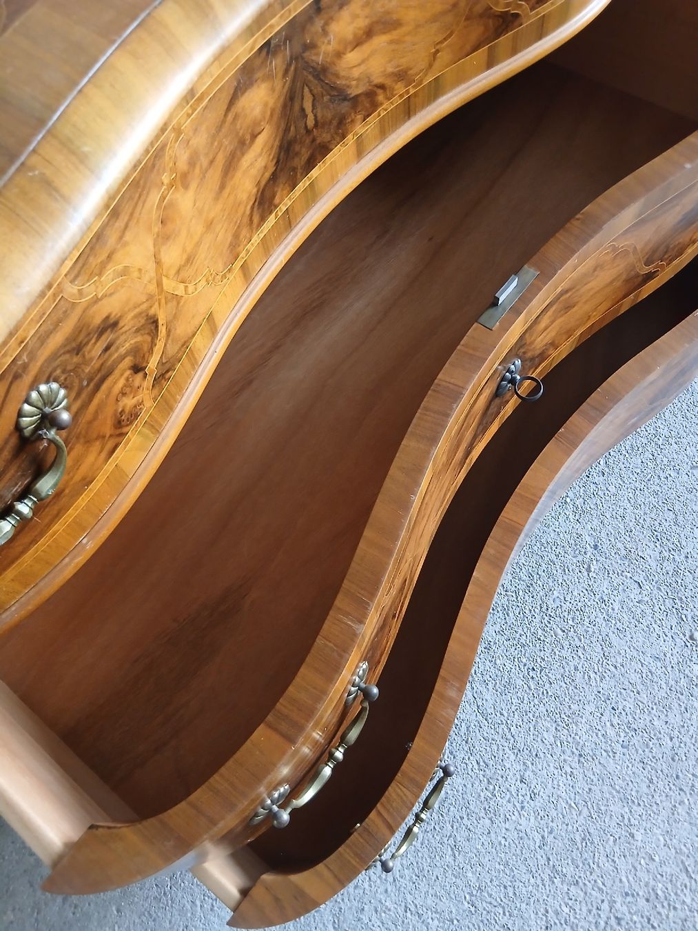 Kommoden: COMMODE ANCIENNE AVEC SERRURES MARQUETTE  – Gebraucht aus Neuchatel von NNeuchatel 6