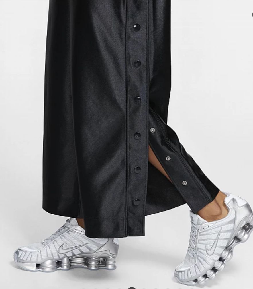 Nike Tute: Nike Black Jumpsuit, Size L – Usato da Zollikerberg venduto da MK-13 1
