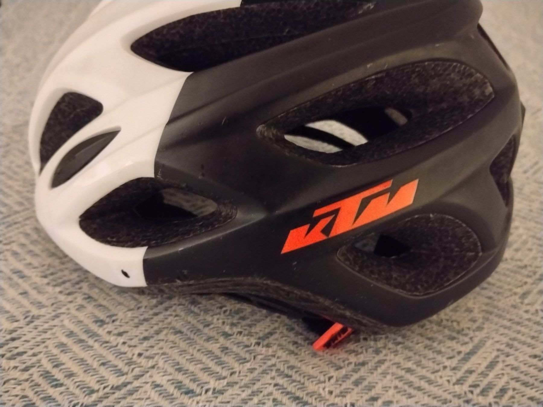KTM Caschi: KTM Rennrad MTB Helm – Nuovo (secondo la descrizione) da Horw venduto da Cs2006