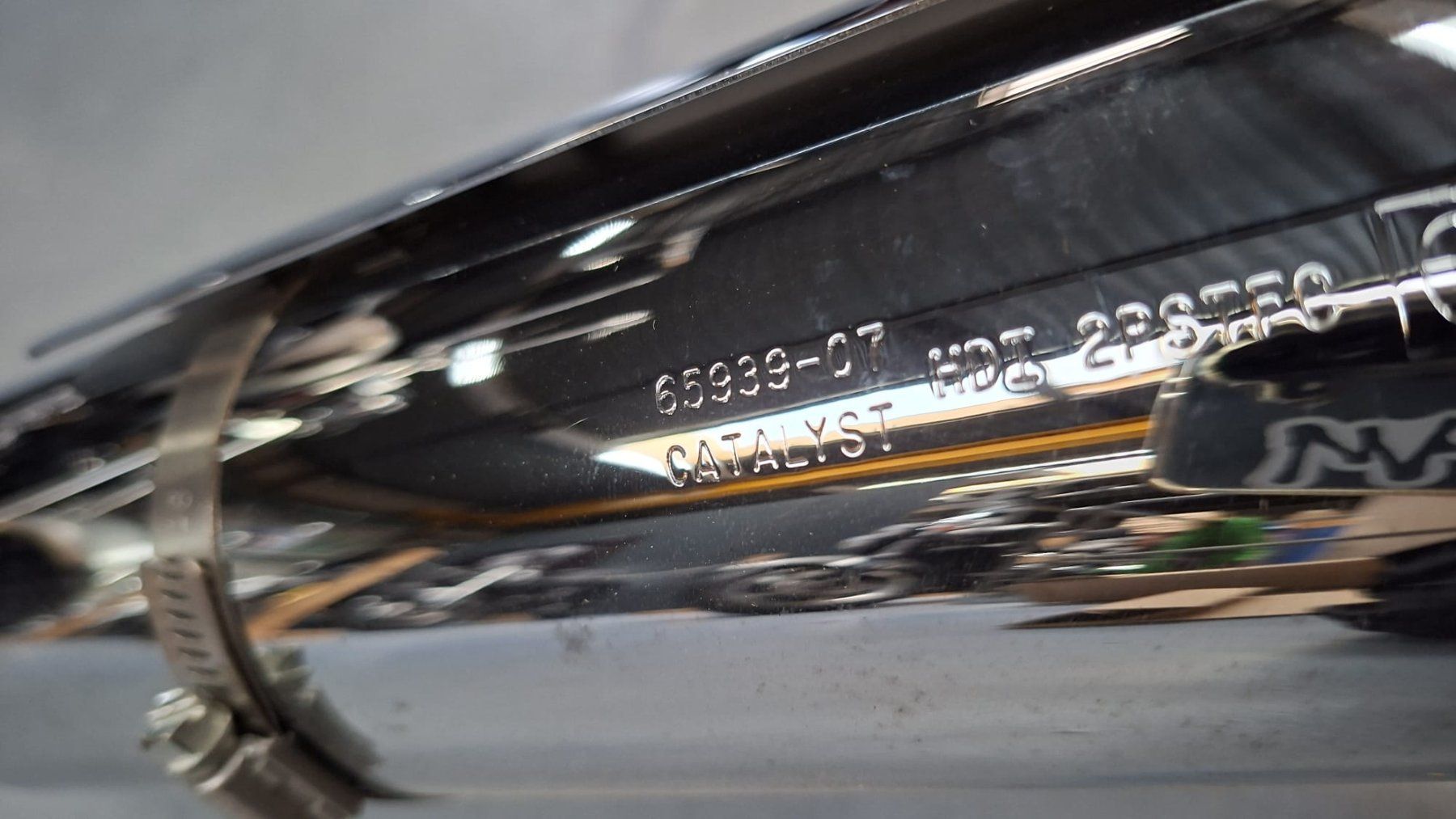 Harley-Davidson Sistemi di scarico: Harley Davidson FLSTF 2009 Auspuffanlage – Usato da Kerns venduto da .Biker. 2