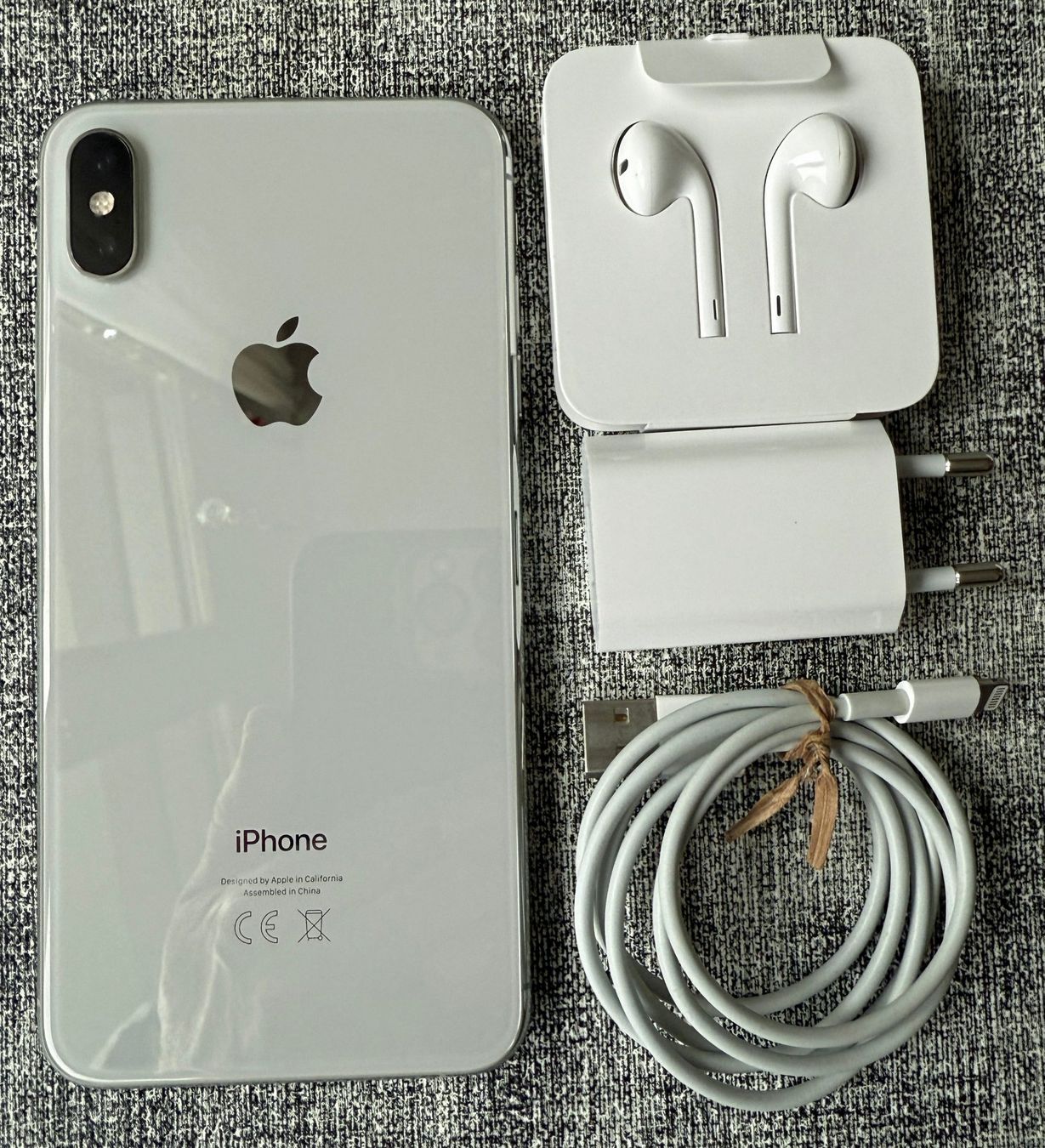 Apple Telefoni cellulari / Smartphones: iPhone XS Max 512GB mit Zubehör. – Usato da Thun venduto da cafa68 1