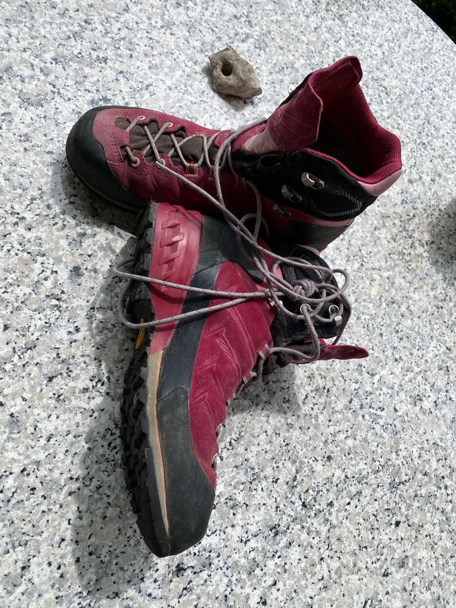 Scarpe da donna: Mammt Goretex Wanderschuh, UK6, Eu 391/3 – Usato da Biel/Bienne venduto da flixphilmo01
