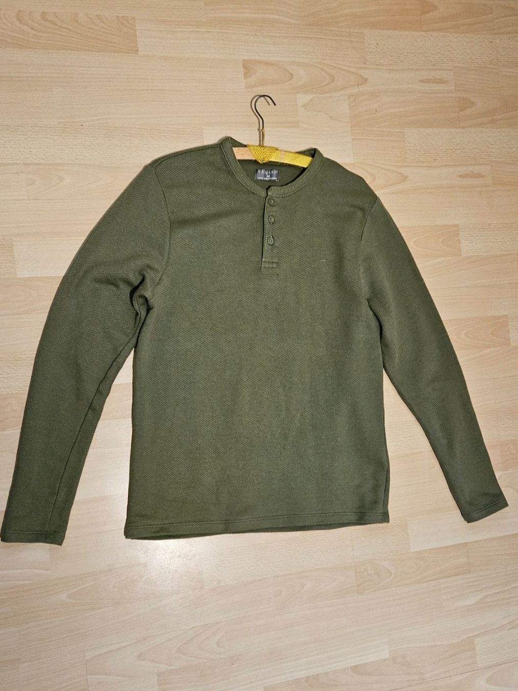 Maglioni & Felpe: Pullover oliv, Marke PRIMARK , Grösse M – Usato da Jona venduto da ASMARADO